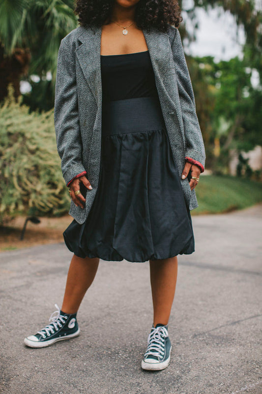 PORTER High Waisted Black Puffy Midi Skirt by Victor Costa Size 6