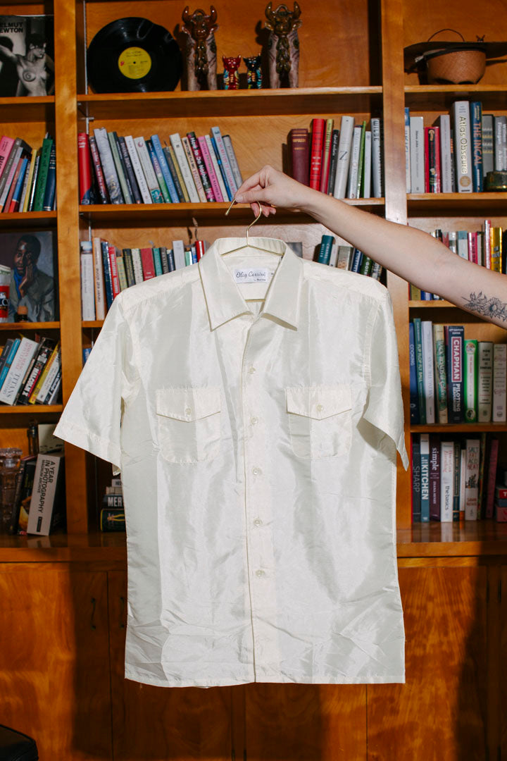 PORTER Creamy and Silky Short Sleeved Button Up Shirt by Oleg Cassini size M