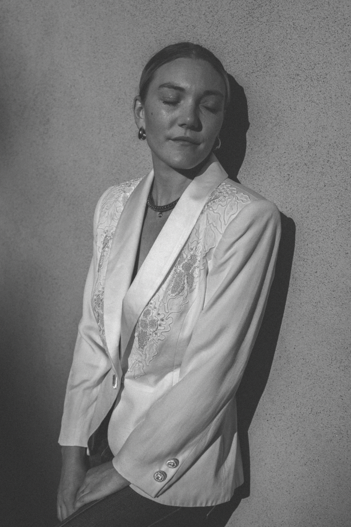 PORTER Nolan Miller White Blazer Size 6