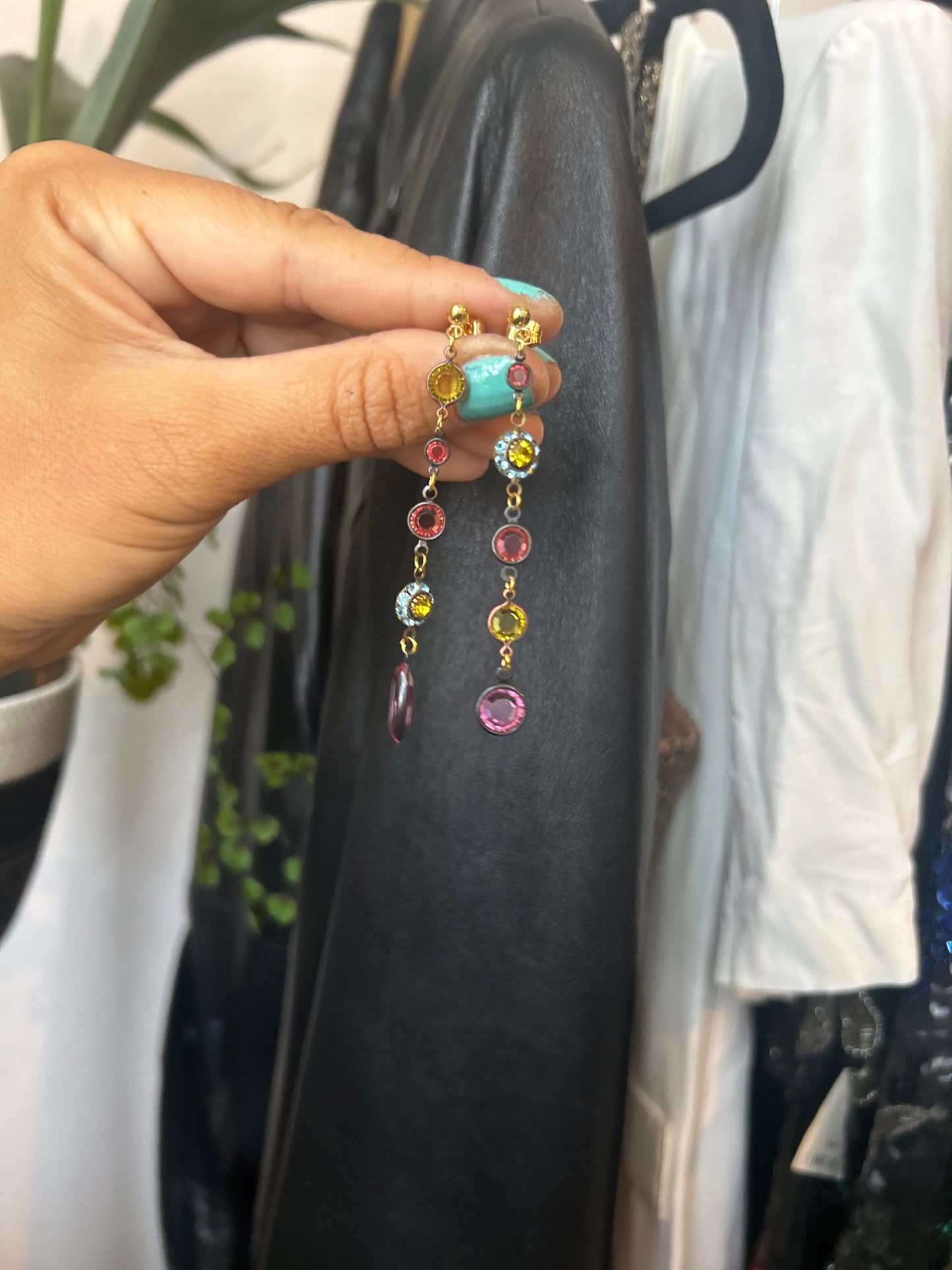 Sparkly link earrings