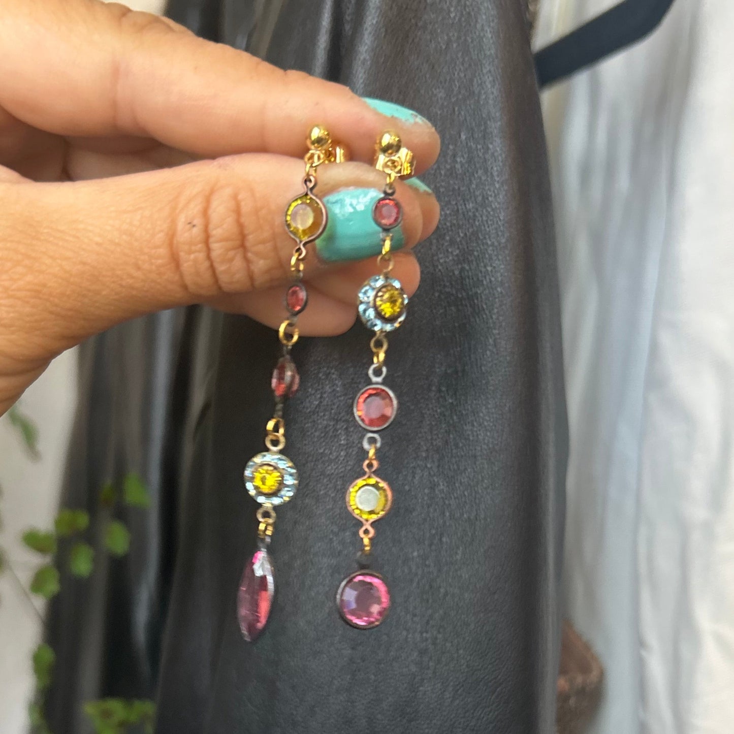Sparkly link earrings