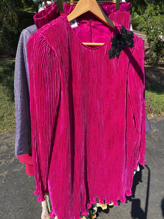 PORTER Fuchsia Ann Hobbs for Cattiva Neiman Marcus set with Beaded Black Flower and Plisse style Fabric size M-L